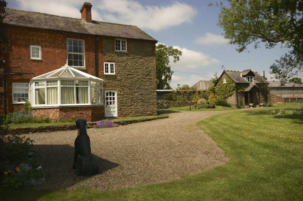 Hills Farm Bed and Breakfast Leominster Eksteriør billede