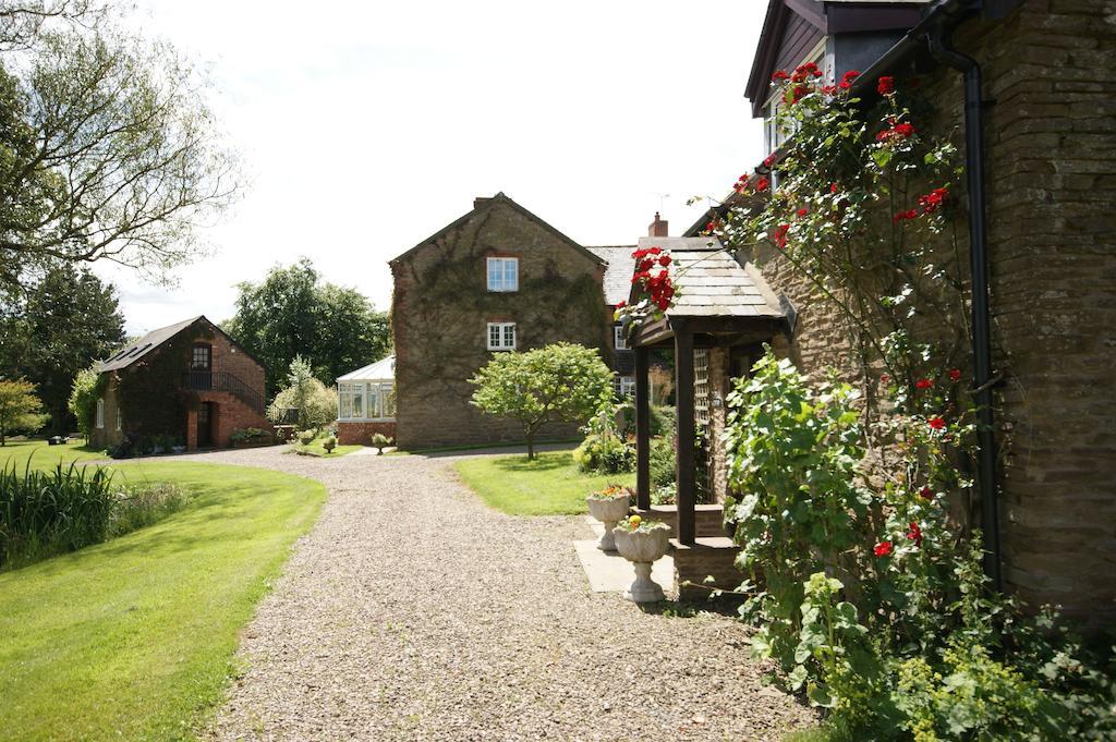 Hills Farm Bed and Breakfast Leominster Eksteriør billede