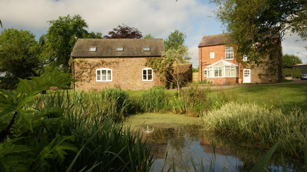 Hills Farm Bed and Breakfast Leominster Eksteriør billede
